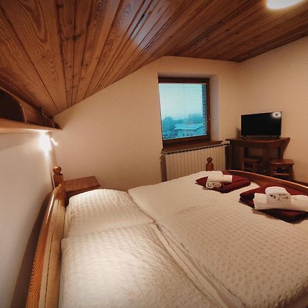 Rooms And Apartments Panker مورفسكه تيبليتسه المظهر الخارجي الصورة