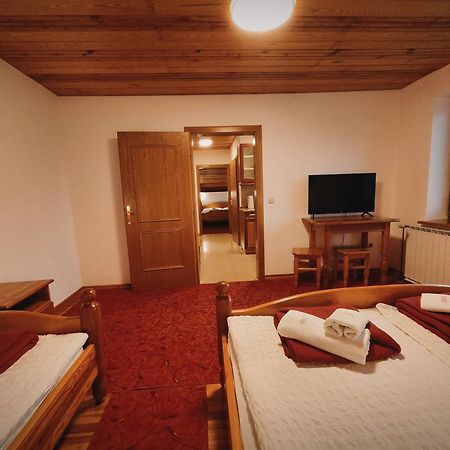 Rooms And Apartments Panker مورفسكه تيبليتسه المظهر الخارجي الصورة