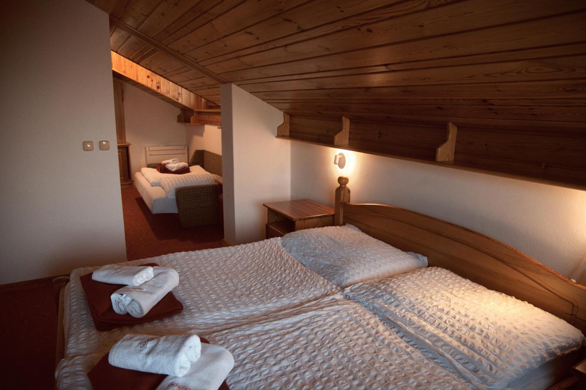 Rooms And Apartments Panker مورفسكه تيبليتسه المظهر الخارجي الصورة