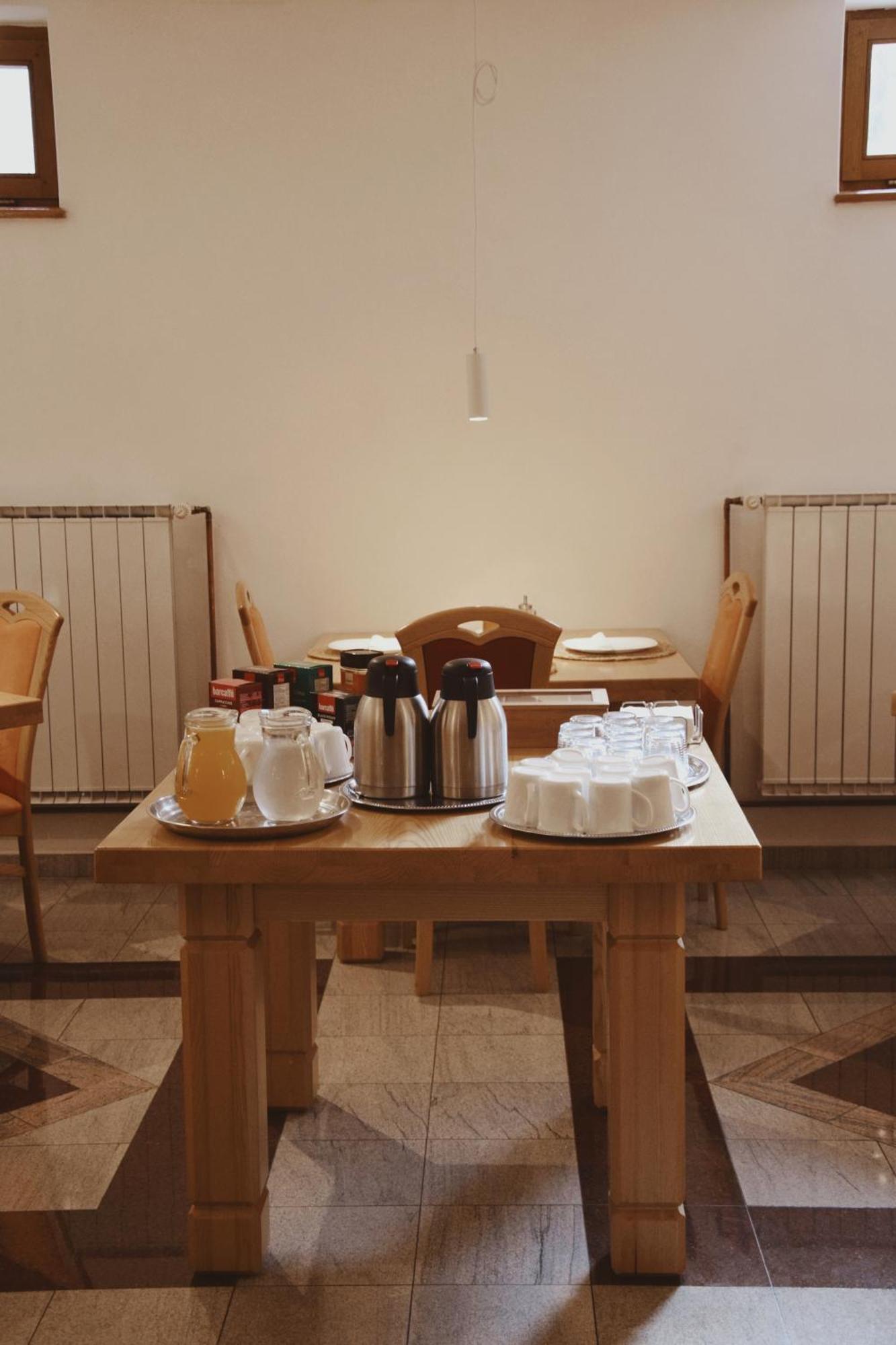 Rooms And Apartments Panker مورفسكه تيبليتسه المظهر الخارجي الصورة