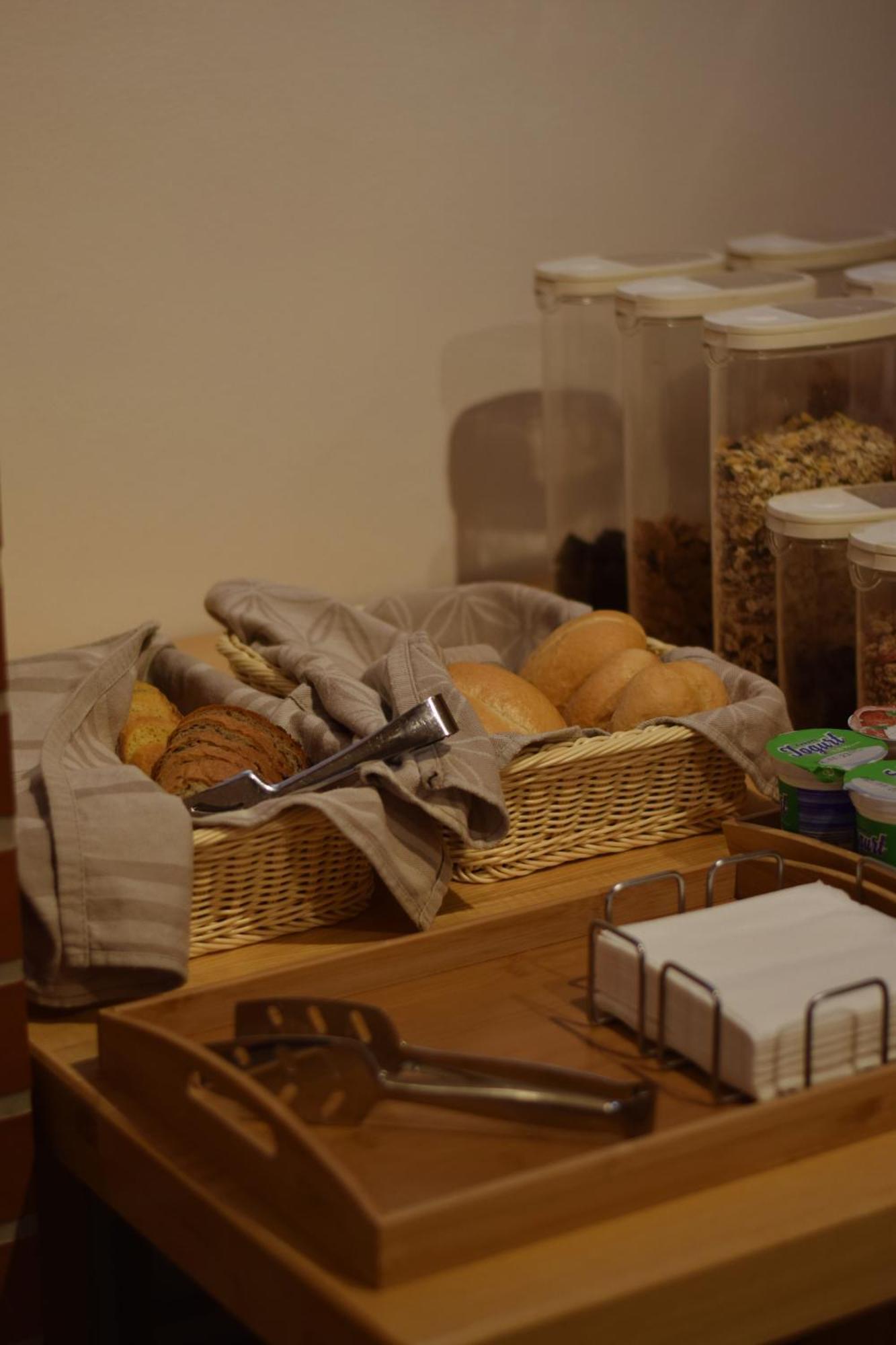 Rooms And Apartments Panker مورفسكه تيبليتسه المظهر الخارجي الصورة