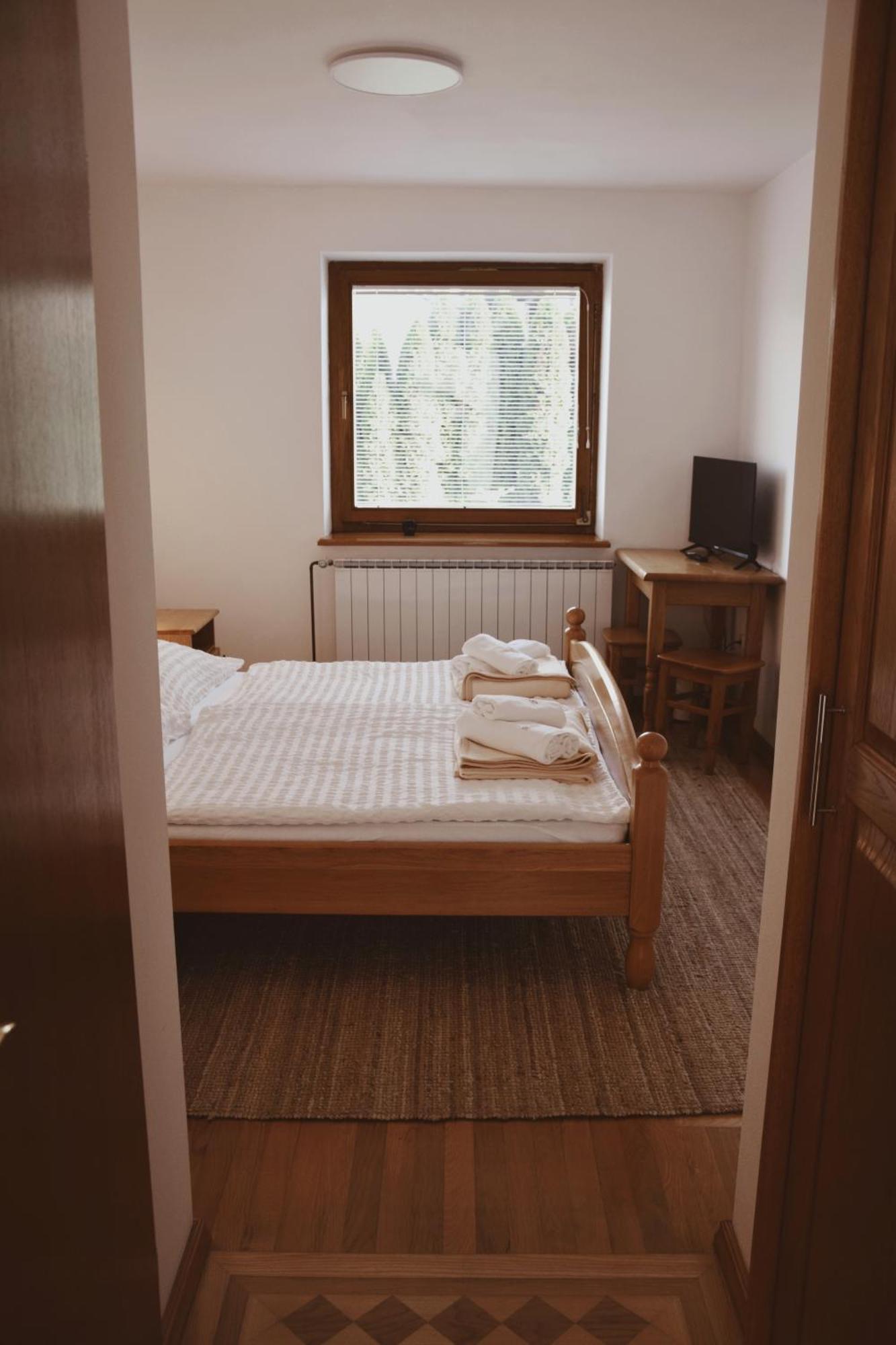 Rooms And Apartments Panker مورفسكه تيبليتسه المظهر الخارجي الصورة
