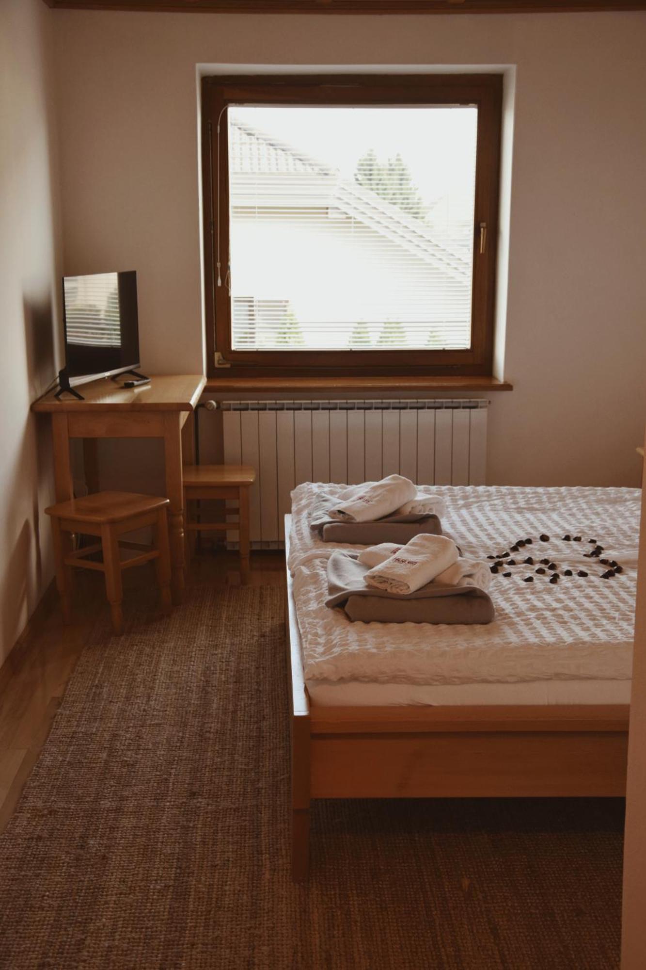 Rooms And Apartments Panker مورفسكه تيبليتسه المظهر الخارجي الصورة
