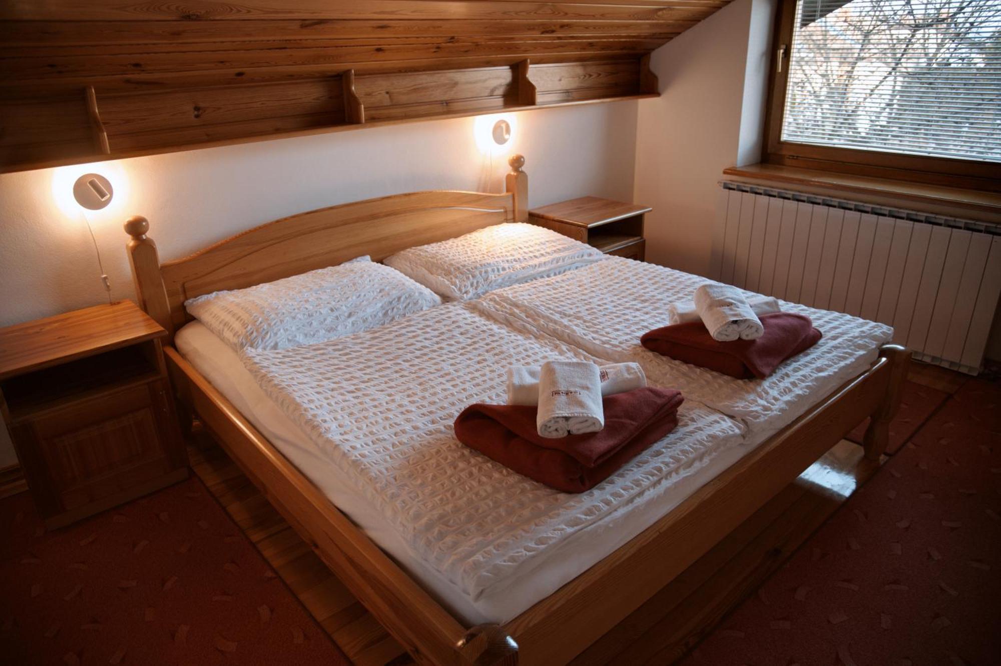 Rooms And Apartments Panker مورفسكه تيبليتسه المظهر الخارجي الصورة